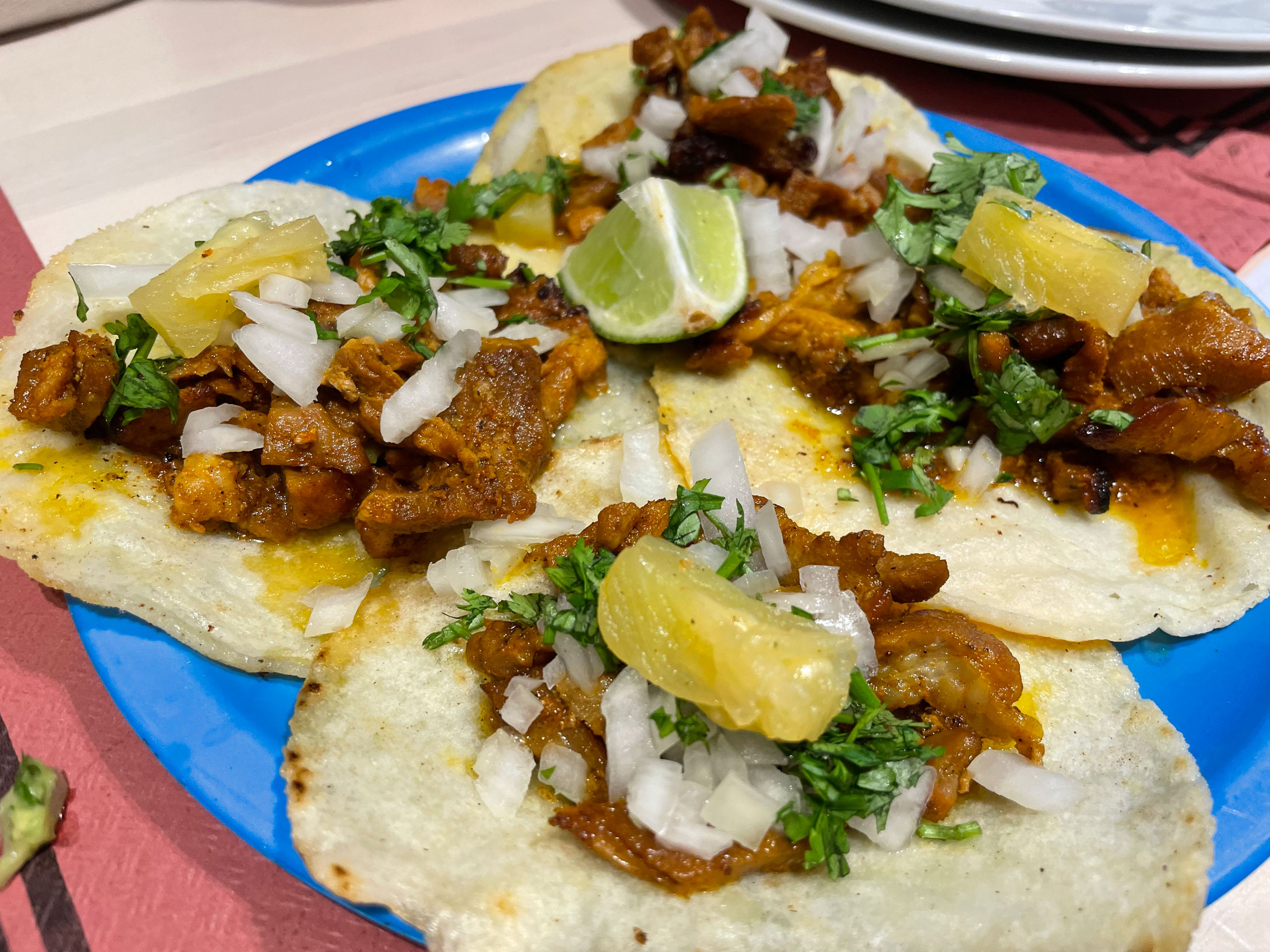 Tacos al pastor Taquería El Mariachi